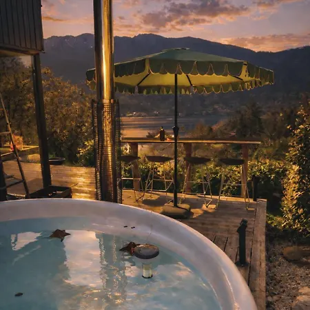 Acme View & Nordic Bath Appartement *